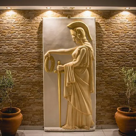 Pantheon Deluxe Apartman Arhángelosz