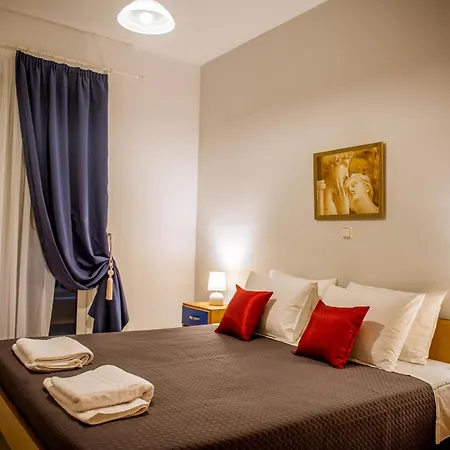 Pantheon Deluxe Apartment